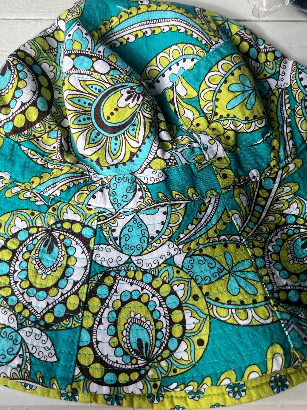 Vintage Vera Bradley Reversible Bucket Sun Hat - Retired 2007 Peacock Pattern
